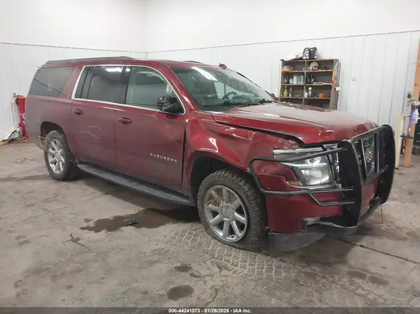 1GNSKHKC9HR271064 2017 CHEVROLET SUBURBAN - Image 1