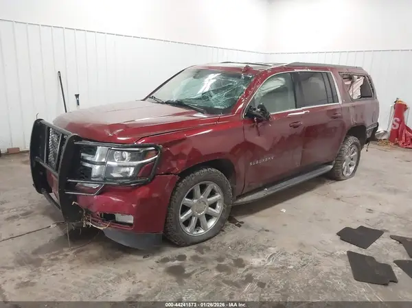 1GNSKHKC9HR271064 2017 CHEVROLET SUBURBAN - Image 2