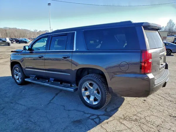 1GNSKHKC9HR306234 2017 CHEVROLET SUBURBAN - Image 2