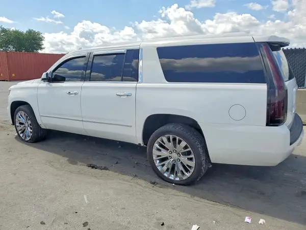 1GNSKHKC9HR344708 2017 CHEVROLET SUBURBAN - Image 2