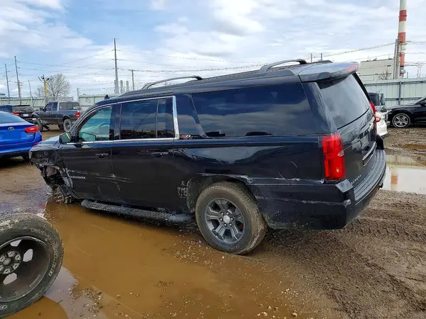 1GNSKHKC9HR388997 2017 CHEVROLET SUBURBAN - Image 2