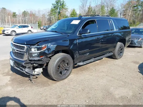1GNSKHKC9HR394556 2017 CHEVROLET SUBURBAN - Image 2