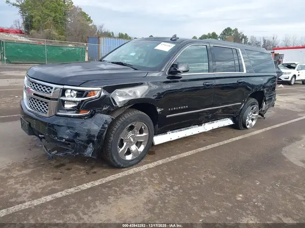 1GNSKHKC9HR396047 2017 CHEVROLET SUBURBAN - Image 2