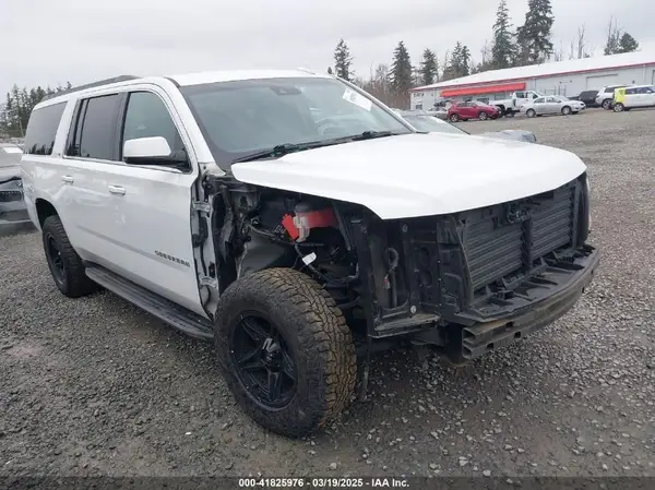 1GNSKHKC9JR161587 2018 CHEVROLET SUBURBAN - Image 1