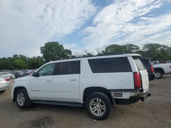 1GNSKHKC9JR281115 2018 CHEVROLET SUBURBAN - Image 2