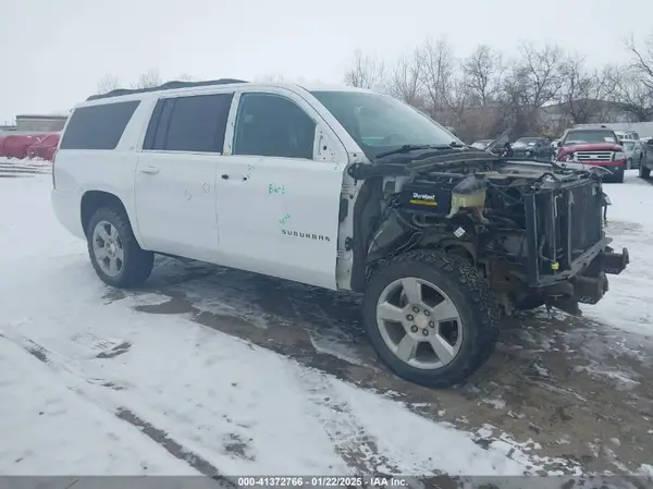 1GNSKHKC9JR309639 2018 CHEVROLET SUBURBAN - Image 1