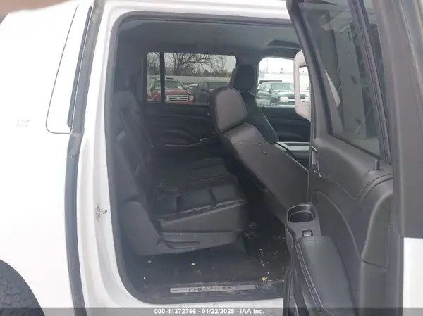 1GNSKHKC9JR309639 2018 CHEVROLET SUBURBAN - Image 8