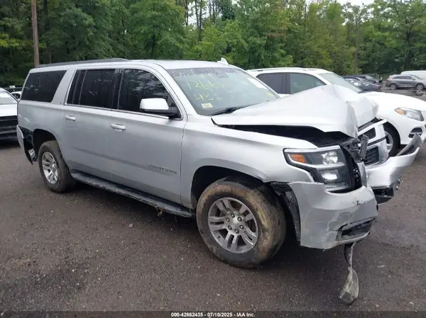 1GNSKHKC9JR399374 2018 CHEVROLET SUBURBAN - Image 1