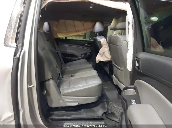 1GNSKHKC9KR177256 2019 CHEVROLET SUBURBAN - Image 8