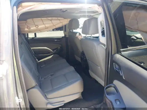 1GNSKHKC9KR179184 2019 CHEVROLET SUBURBAN - Image 8