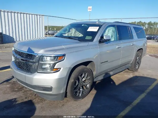1GNSKHKC9LR157834 2020 CHEVROLET SUBURBAN - Image 2