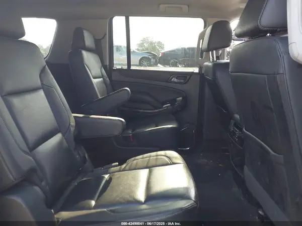 1GNSKHKC9LR198576 2020 CHEVROLET SUBURBAN - Image 8