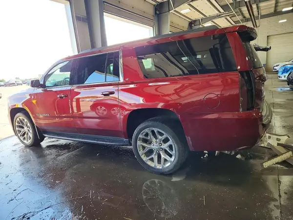 1GNSKHKC9LR215604 2020 CHEVROLET SUBURBAN - Image 2