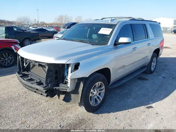 1GNSKHKCXGR287692 2016 CHEVROLET SUBURBAN - Image 2