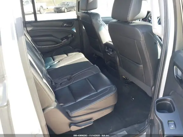 1GNSKHKCXGR287692 2016 CHEVROLET SUBURBAN - Image 8