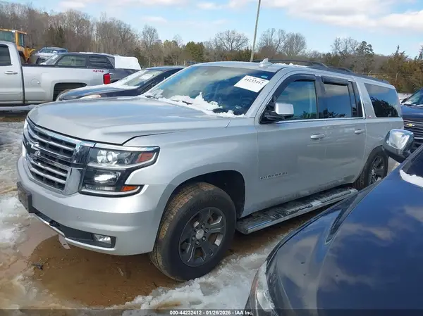 1GNSKHKCXGR323607 2016 CHEVROLET SUBURBAN - Image 2