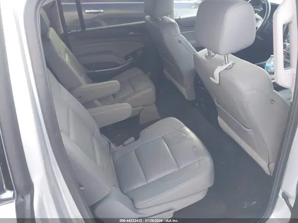 1GNSKHKCXGR323607 2016 CHEVROLET SUBURBAN - Image 8