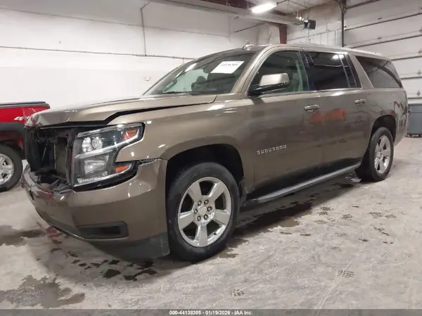 1GNSKHKCXGR340732 2016 CHEVROLET SUBURBAN - Image 2