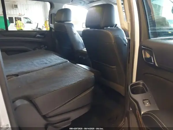 1GNSKHKCXHR206188 2017 CHEVROLET SUBURBAN - Image 8