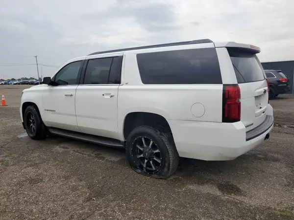 1GNSKHKCXHR220205 2017 CHEVROLET SUBURBAN - Image 2