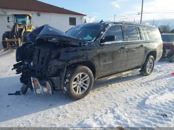 1GNSKHKCXHR223461 2017 CHEVROLET SUBURBAN - Image 2