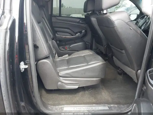 1GNSKHKCXHR236114 2017 CHEVROLET SUBURBAN - Image 8