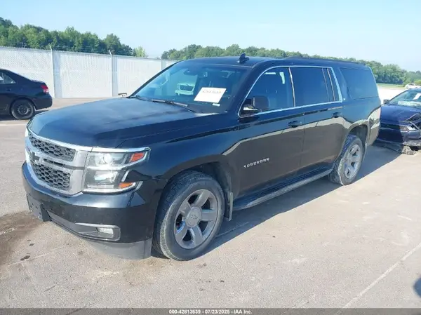 1GNSKHKCXHR263491 2017 CHEVROLET SUBURBAN - Image 2