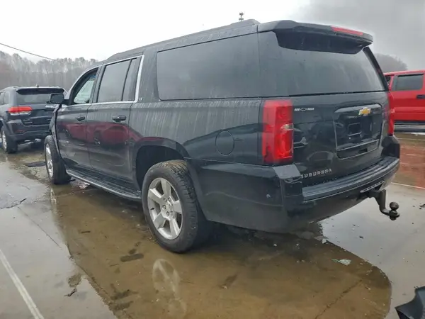 1GNSKHKCXHR296233 2017 CHEVROLET SUBURBAN - Image 2