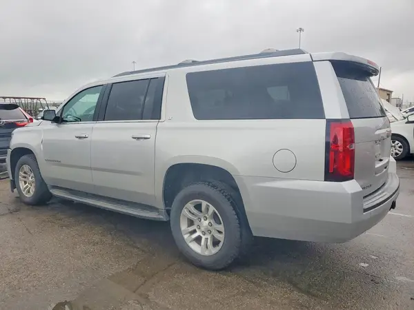 1GNSKHKCXHR374994 2017 CHEVROLET SUBURBAN - Image 2