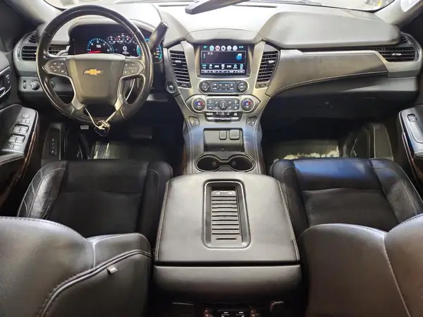 1GNSKHKCXHR375997 2017 CHEVROLET SUBURBAN - Image 8
