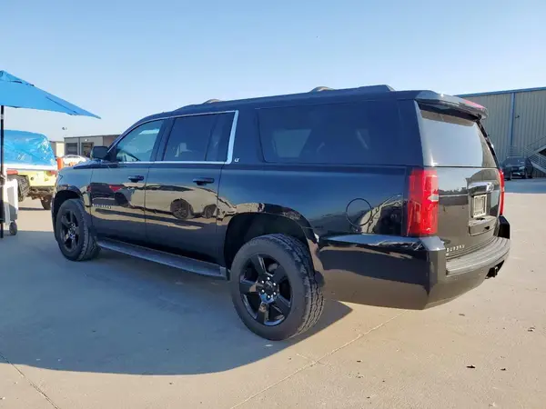 1GNSKHKCXHR389382 2017 CHEVROLET SUBURBAN - Image 2