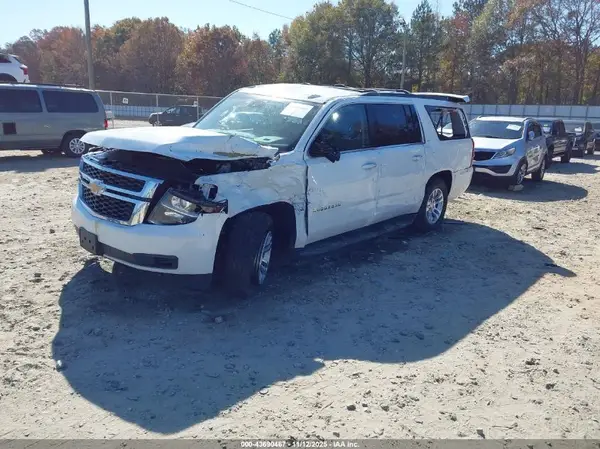 1GNSKHKCXJR114343 2018 CHEVROLET SUBURBAN - Image 2