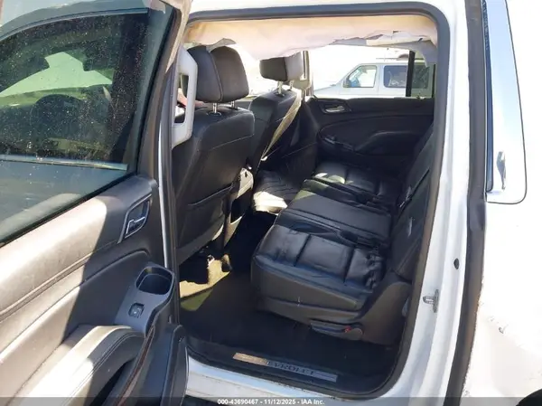 1GNSKHKCXJR114343 2018 CHEVROLET SUBURBAN - Image 8