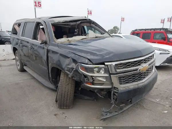 1GNSKHKCXJR174896 2018 CHEVROLET SUBURBAN - Image 1