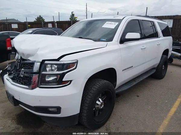 1GNSKHKCXJR185039 2018 CHEVROLET SUBURBAN - Image 2