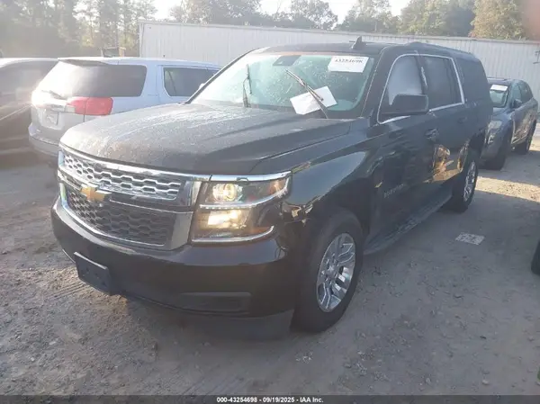 1GNSKHKCXJR261648 2018 CHEVROLET SUBURBAN - Image 2
