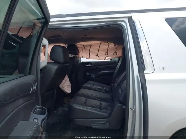 1GNSKHKCXJR334078 2018 CHEVROLET SUBURBAN - Image 8