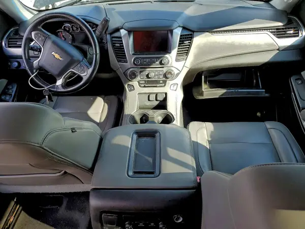 1GNSKHKCXKR205601 2019 CHEVROLET SUBURBAN - Image 8