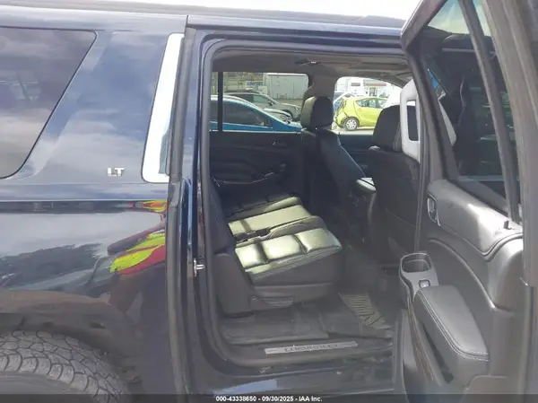 1GNSKHKCXKR271016 2019 CHEVROLET SUBURBAN - Image 8