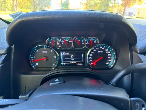 1GNSKHKCXKR274823 2019 CHEVROLET SUBURBAN - Image 8