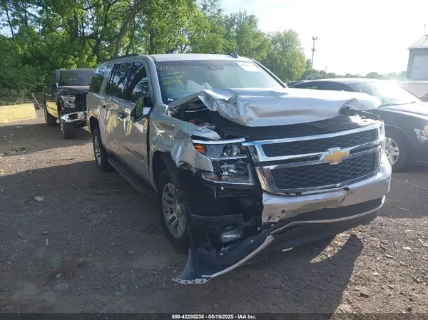 1GNSKHKCXKR301647 2019 CHEVROLET SUBURBAN - Image 1