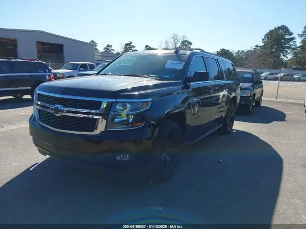 1GNSKHKCXKR306752 2019 CHEVROLET SUBURBAN - Image 2