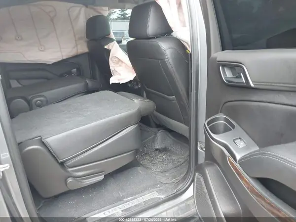 1GNSKHKCXKR364909 2019 CHEVROLET SUBURBAN - Image 8