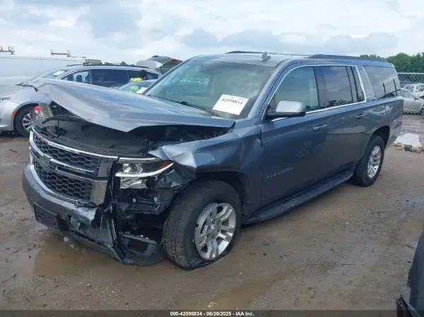 1GNSKHKCXKR367180 2019 CHEVROLET SUBURBAN - Image 2