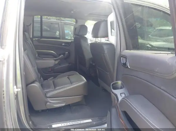 1GNSKHKCXKR367180 2019 CHEVROLET SUBURBAN - Image 8
