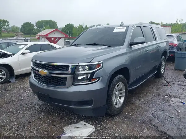 1GNSKHKCXKR405555 2019 CHEVROLET SUBURBAN - Image 2