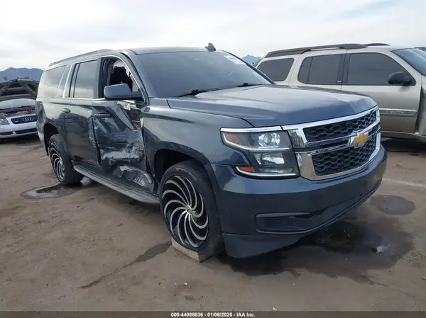 1GNSKHKCXLR236140 2020 CHEVROLET SUBURBAN - Image 1
