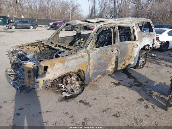 1GNSKJKC0GR189973 2016 CHEVROLET SUBURBAN - Image 2