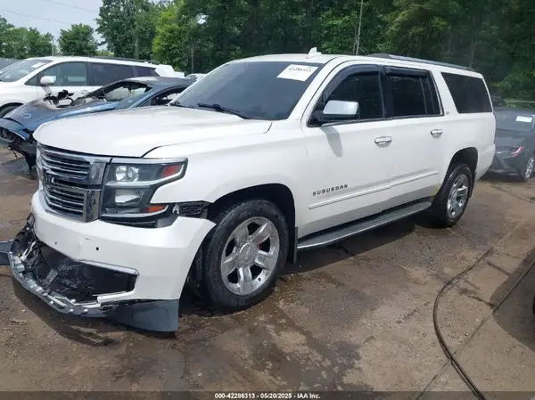 1GNSKJKC0GR223605 2016 CHEVROLET SUBURBAN - Image 2