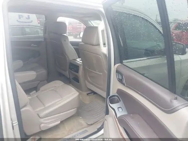 1GNSKJKC0GR238847 2016 CHEVROLET SUBURBAN - Image 8